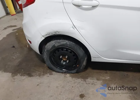 2013 Ford Fiesta S z USA, uszkodzony, nr VIN 3FADP4TJ1DM215582